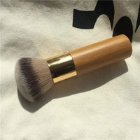 ZYMEA ™ Airbrush Finish Foundation Brush